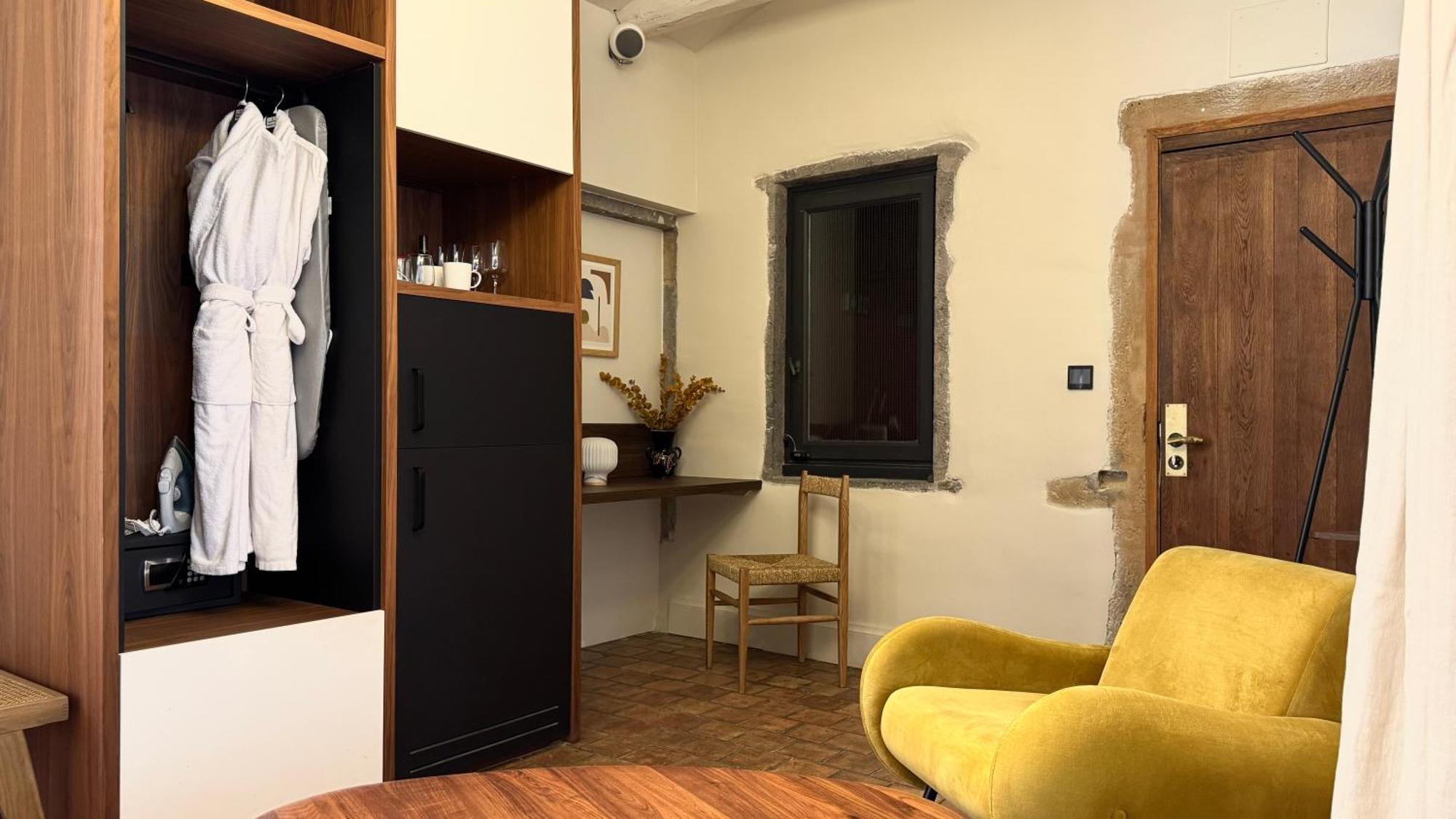Mihotel Tour Rose Лион Экстерьер фото