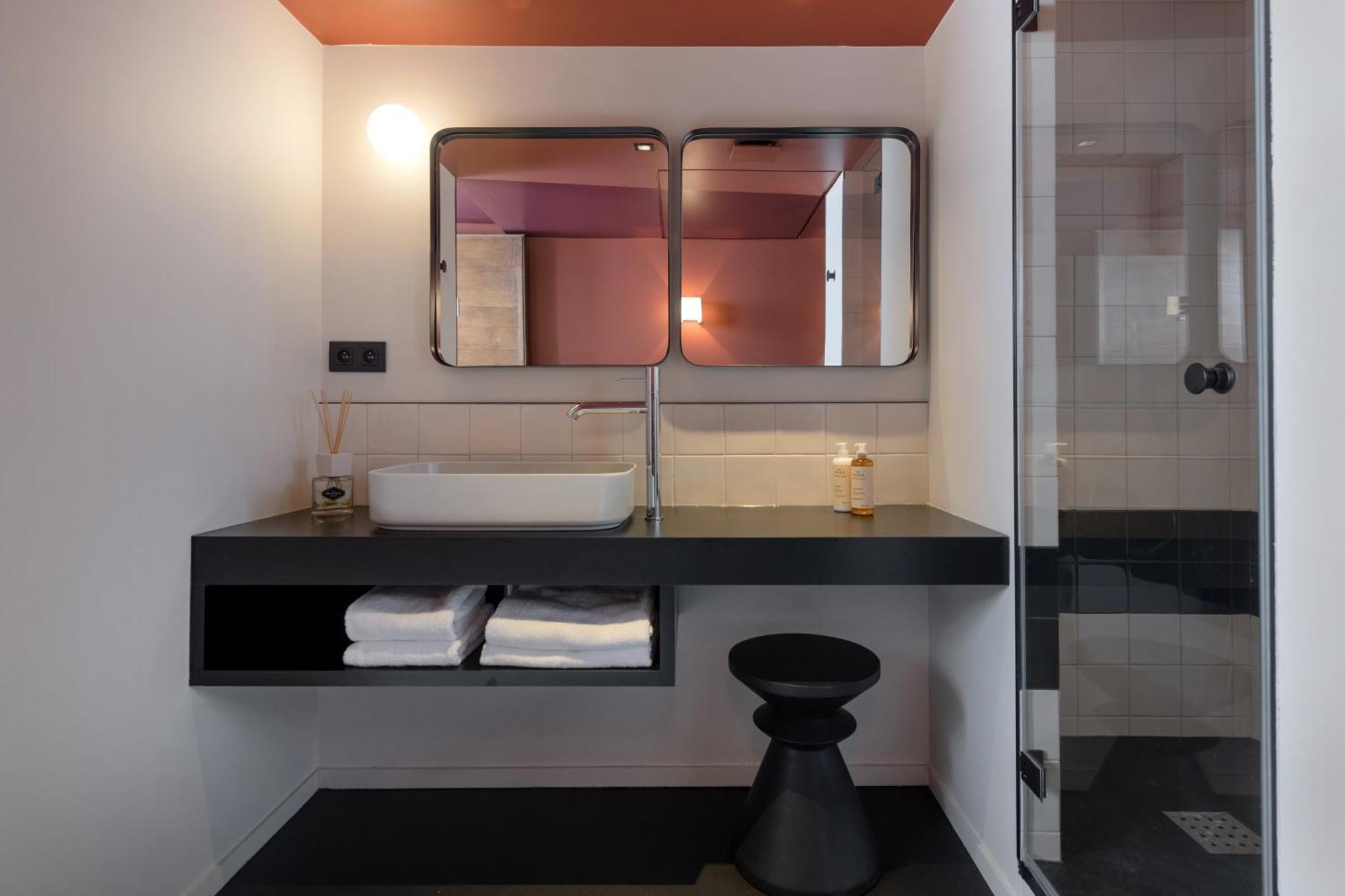 Mihotel Tour Rose Лион Экстерьер фото